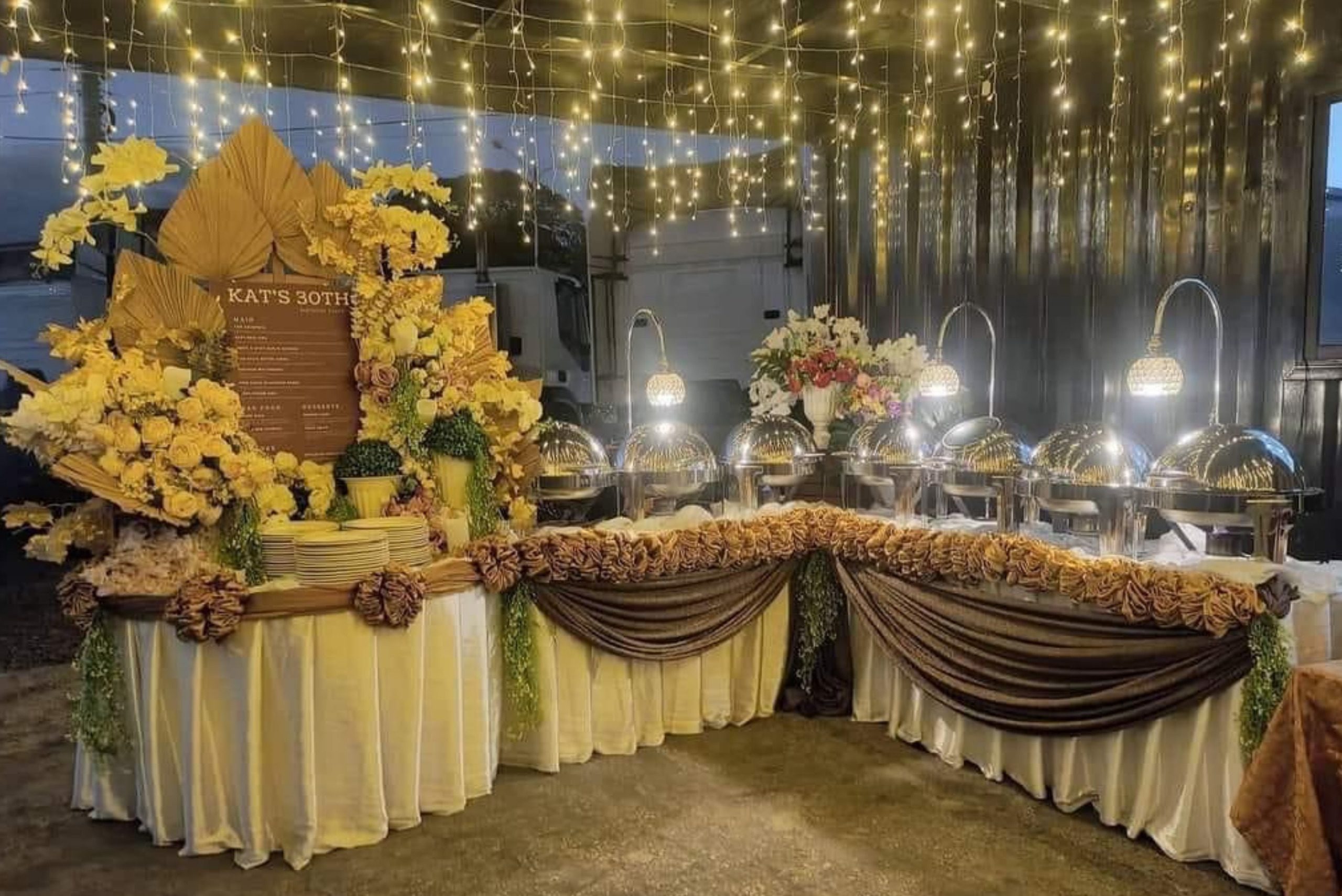 This image is wedding buffet executed by Sukhdev caterers